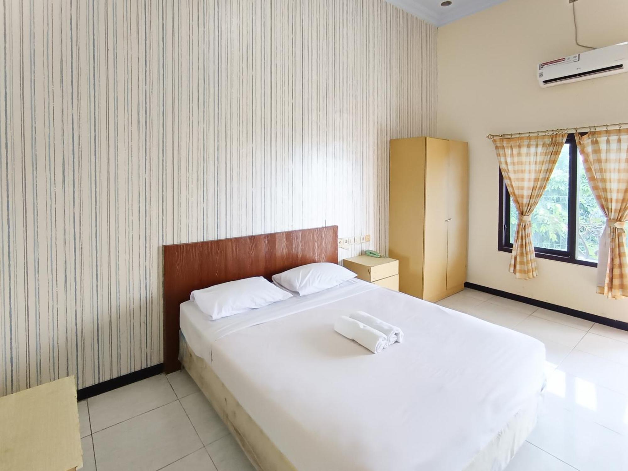 Gita Puri Redpartner Blitar 호텔 외부 사진