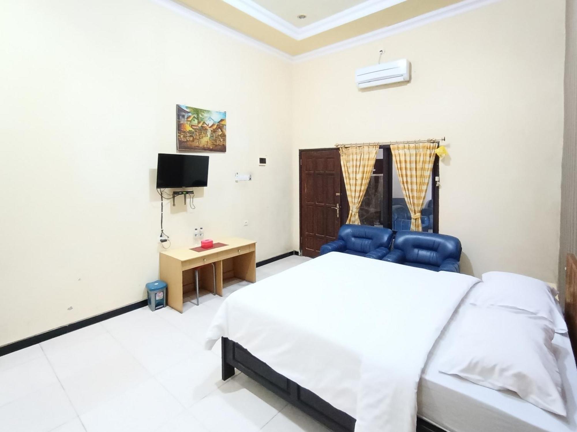 Gita Puri Redpartner Blitar 호텔 외부 사진